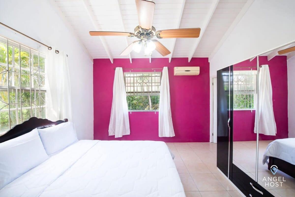 Beachy Cottage I Kitchen I Wi-Fi I Shaded Cabana I Parking Сент-Філіп Екстер'єр фото